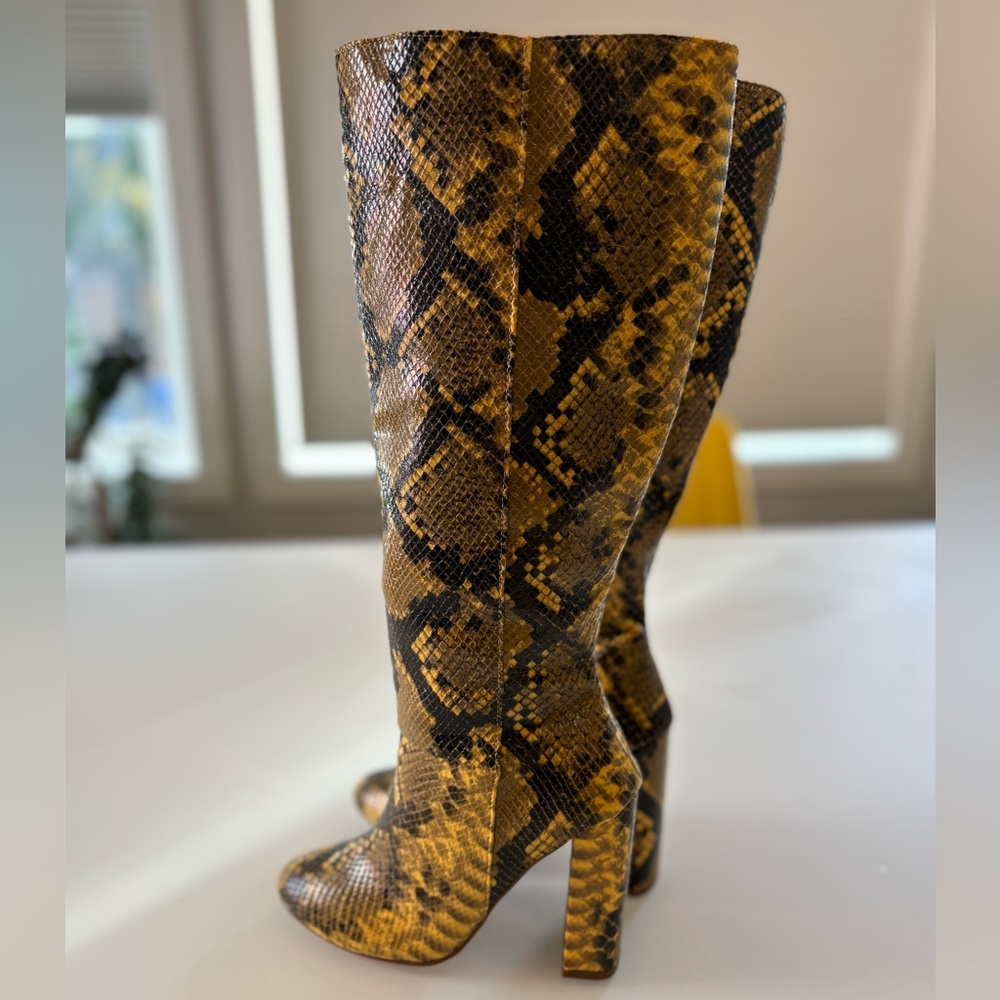 Snakeskin Pattern Knee-High Boots